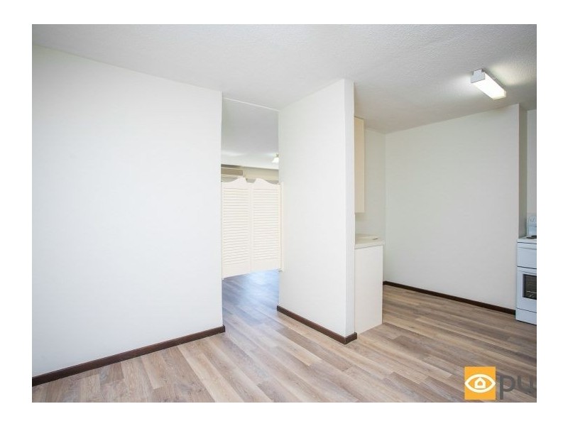2/1 Mary Street, Como WA 6152