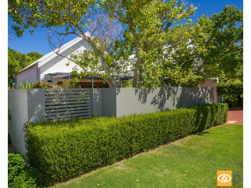 14 Arenga Court, Mount Claremont WA 6010