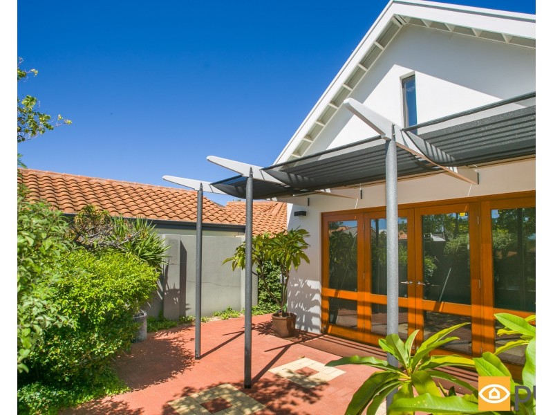 14 Arenga Court, Mount Claremont WA 6010