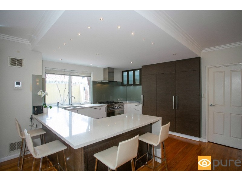 28 McNamara Way, Cottesloe WA 6011