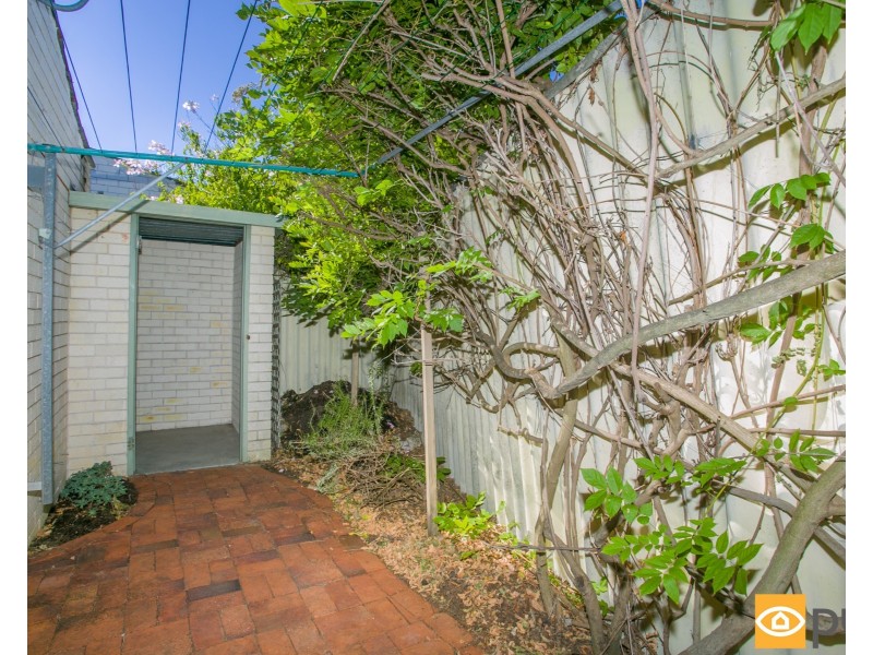 3/3 Eleanor Street, Como WA 6152