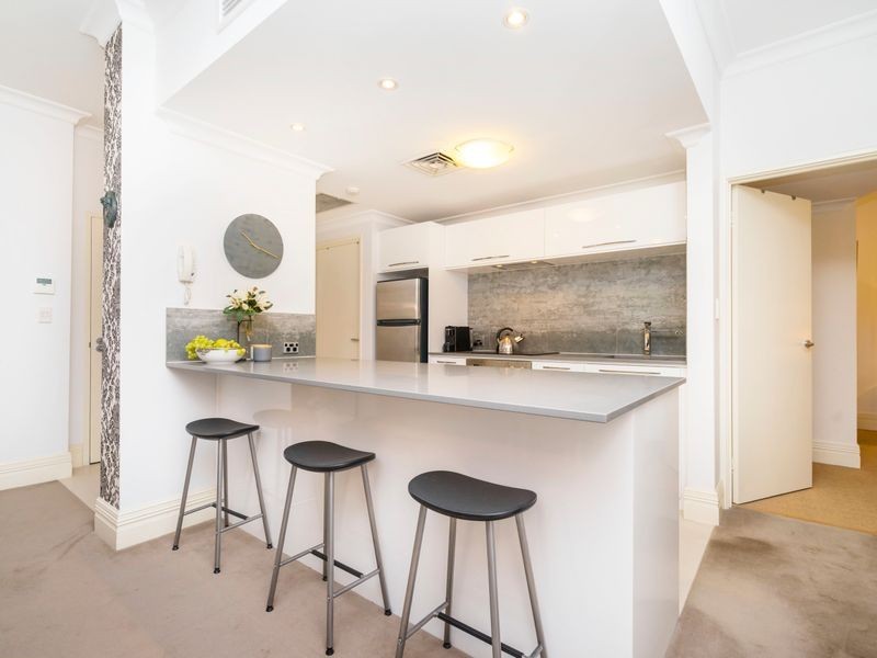 16/8 Bay Road, Claremont WA 6010