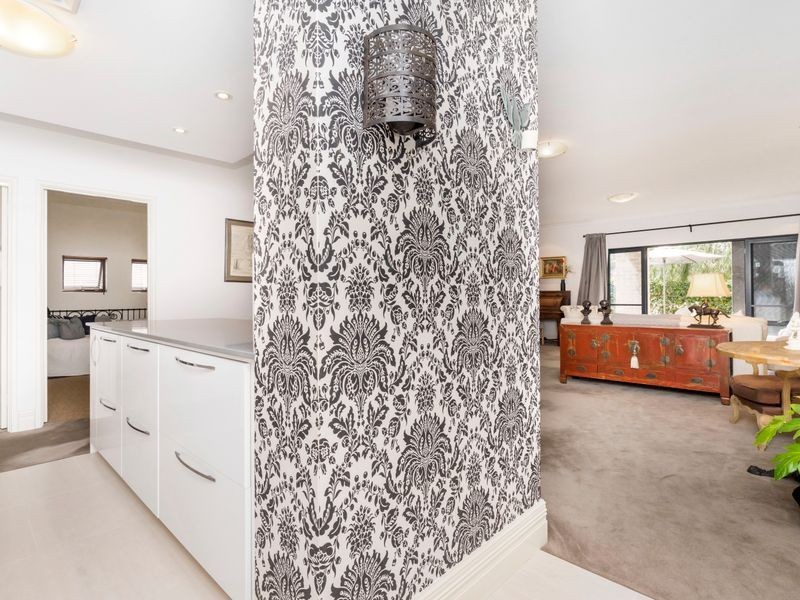 16/8 Bay Road, Claremont WA 6010