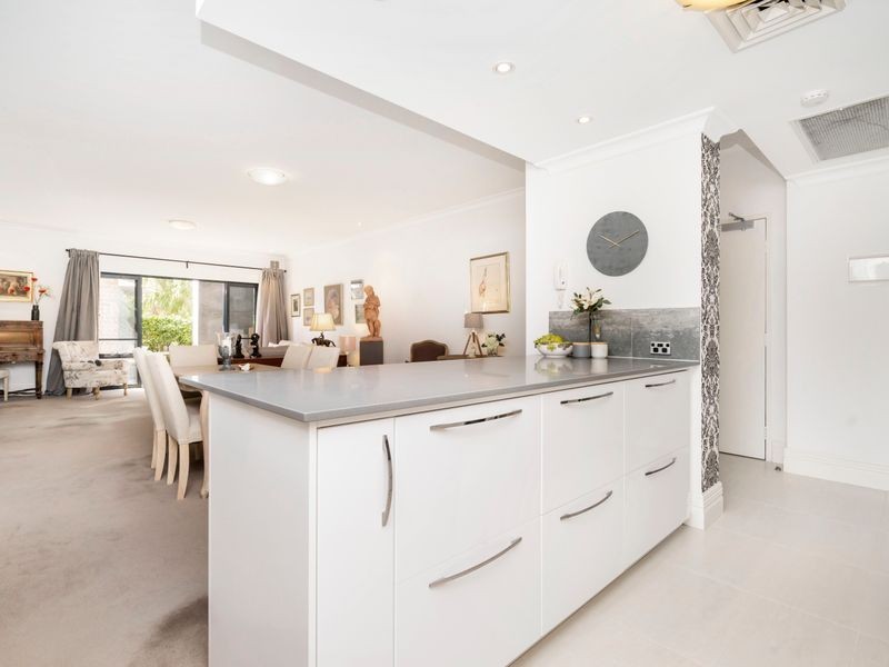 16/8 Bay Road, Claremont WA 6010