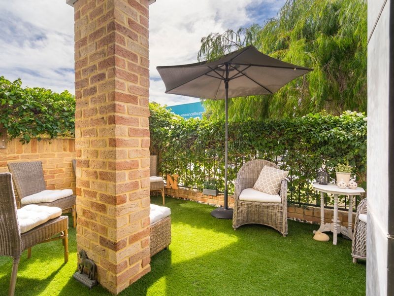 16/8 Bay Road, Claremont WA 6010