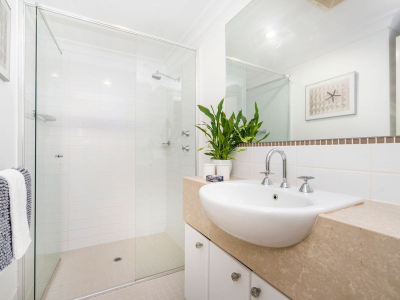 16/8 Bay Road, Claremont WA 6010