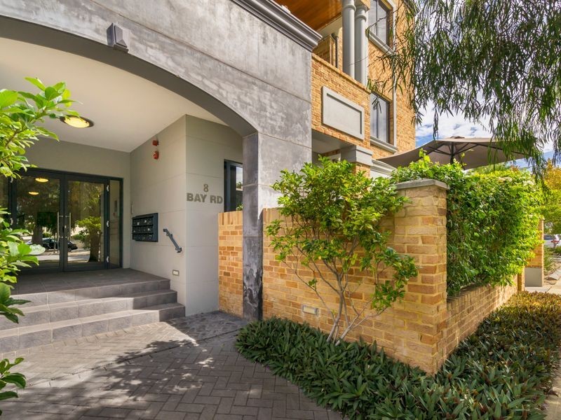 16/8 Bay Road, Claremont WA 6010