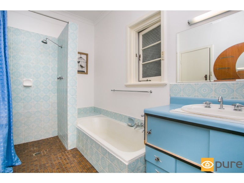 38 Lisle Street, Mount Claremont WA 6010