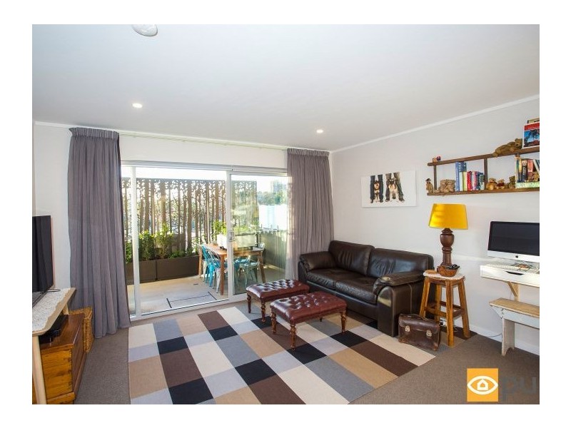 9/32 Whatley Crescent, Mount Lawley WA 6050