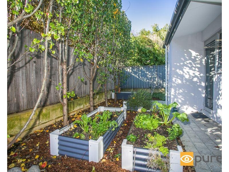 32 Portland Street, Nedlands WA 6009