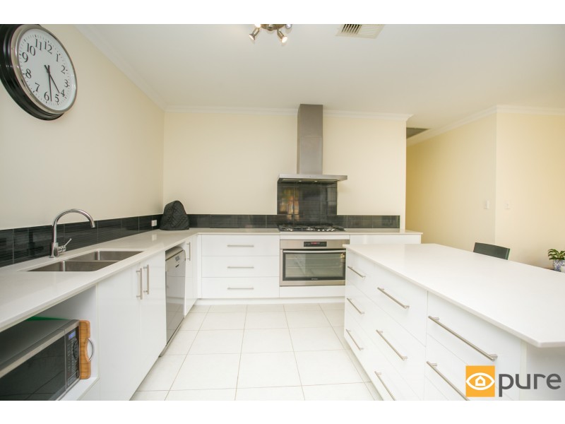 9 Henn Terrace, South Guildford WA 6055