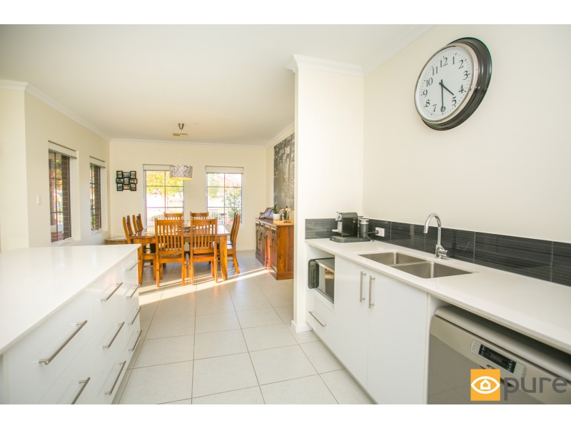 9 Henn Terrace, South Guildford WA 6055