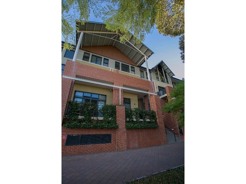 1/380 Roberts Road, Subiaco WA 6008
