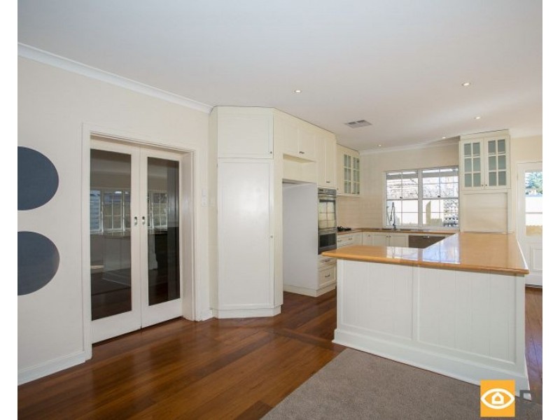 109 Shenton Road, Swanbourne WA 6010