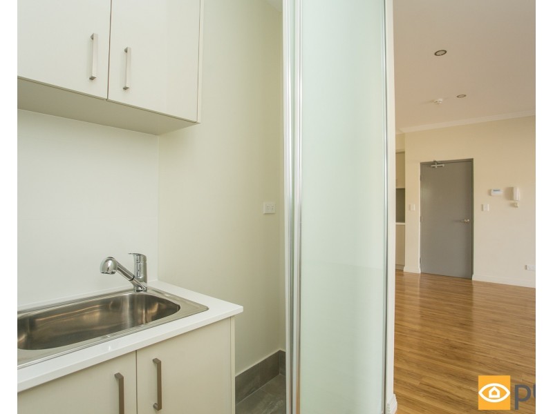 6/114 Surrey Road, Rivervale WA 6103