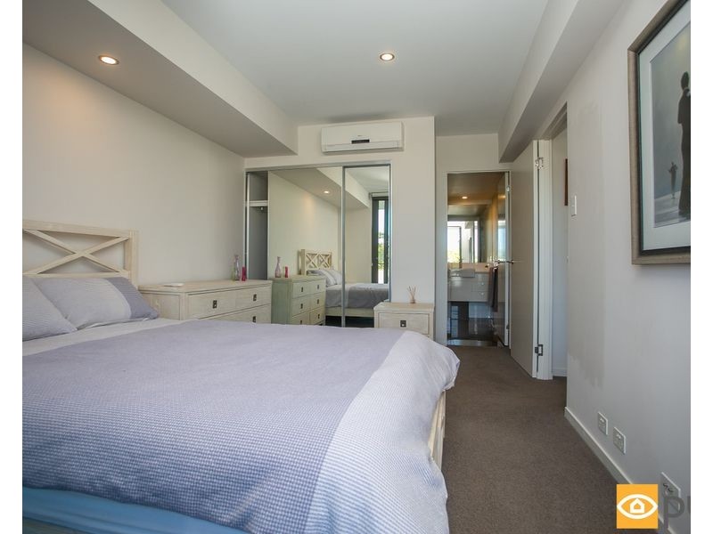 80/172 Railway Parade, West Leederville WA 6007