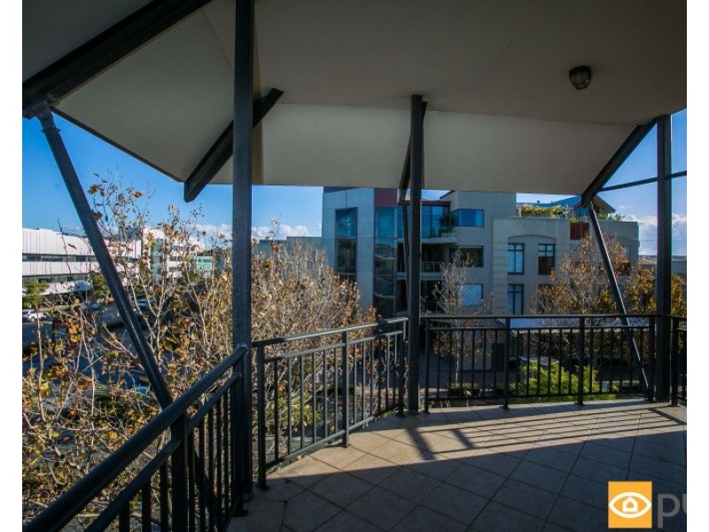 15/2 Centro Avenue, Subiaco WA 6008