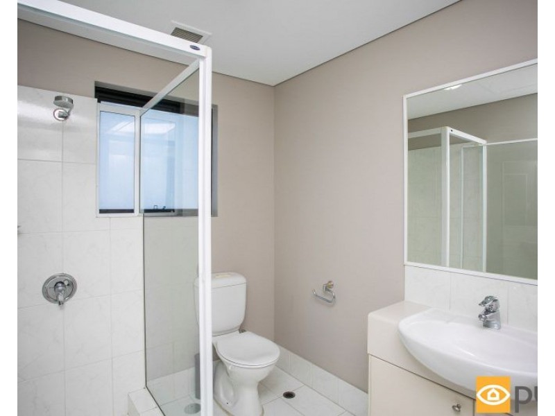 15/2 Centro Avenue, Subiaco WA 6008