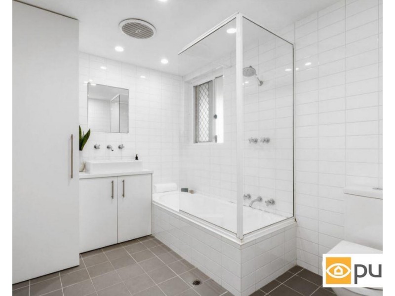 2/18 Beach Street, Cottesloe WA 6011