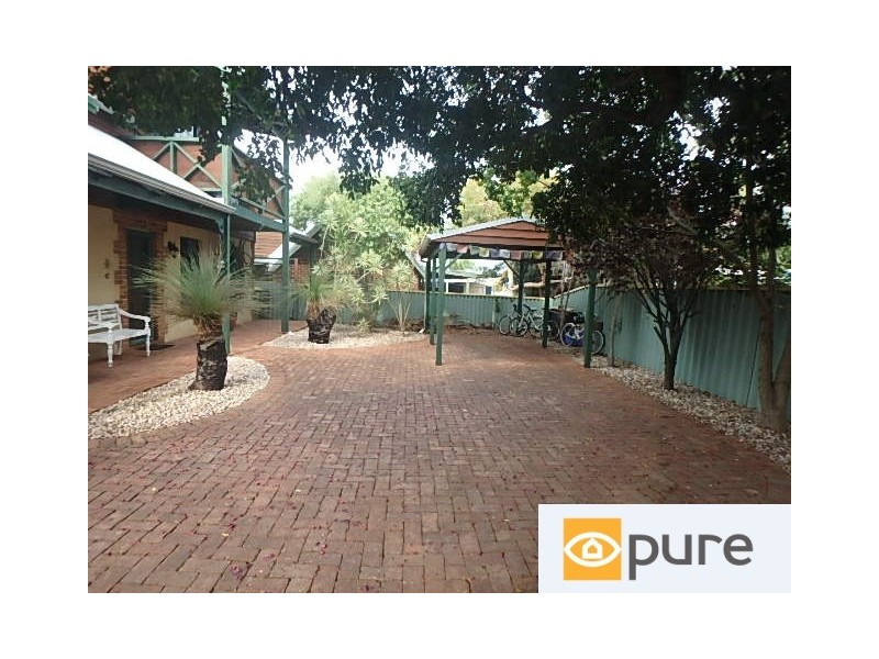 1A Lynn Street, Hilton WA 6163