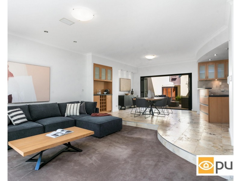 70 Coral Tree Avenue, Subiaco WA 6008