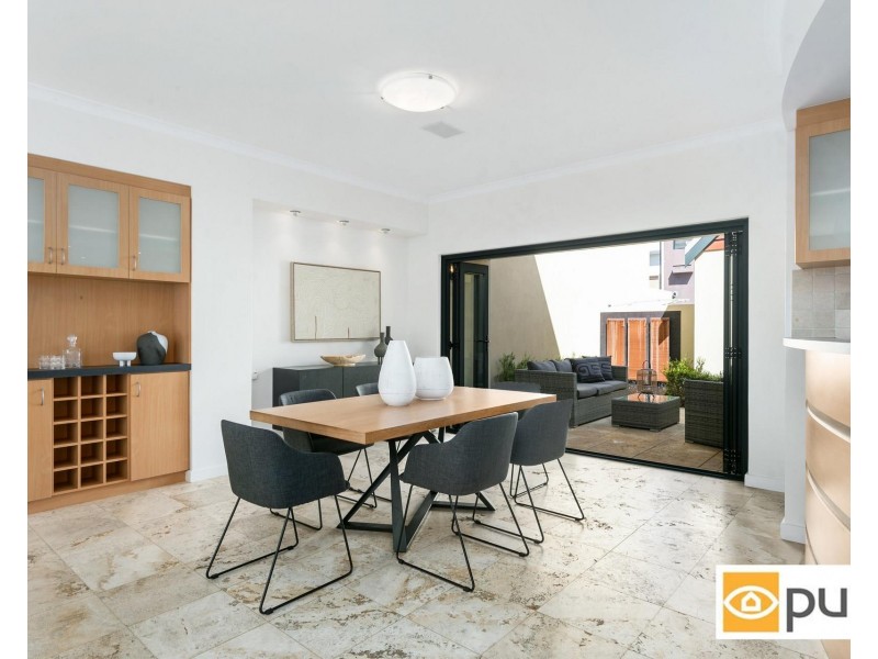 70 Coral Tree Avenue, Subiaco WA 6008