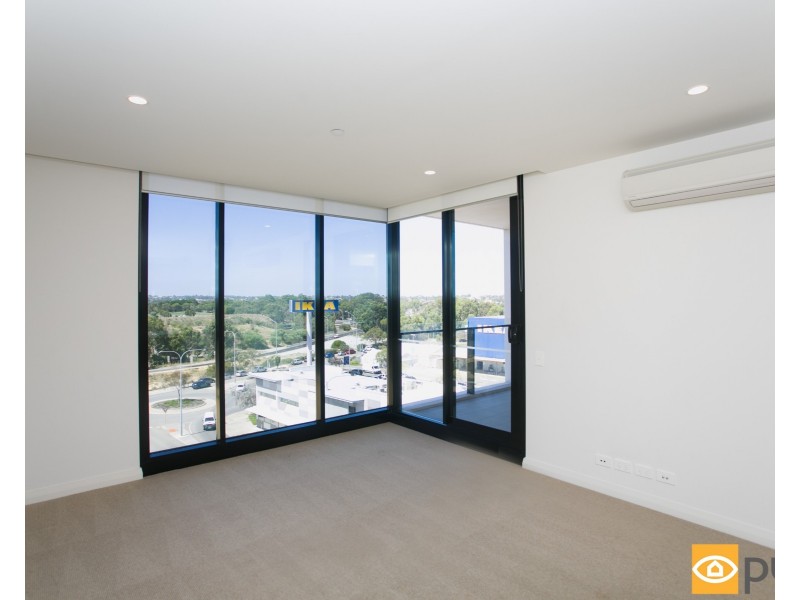 302/6 Baumea Way, Innaloo WA 6018