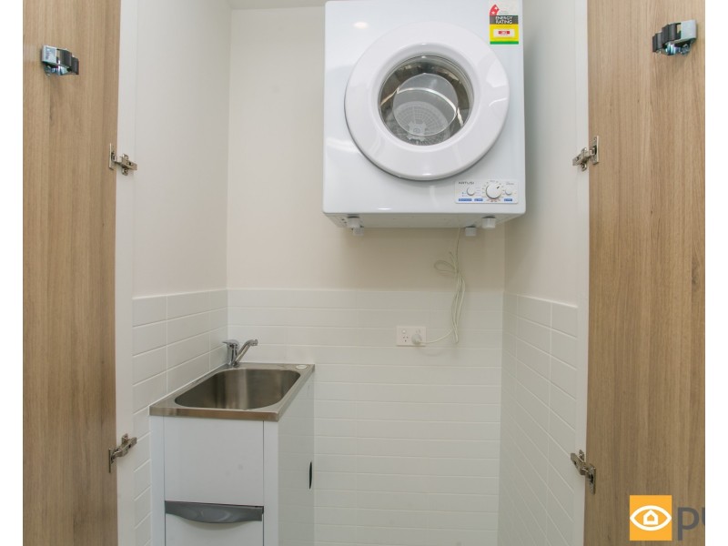 302/6 Baumea Way, Innaloo WA 6018