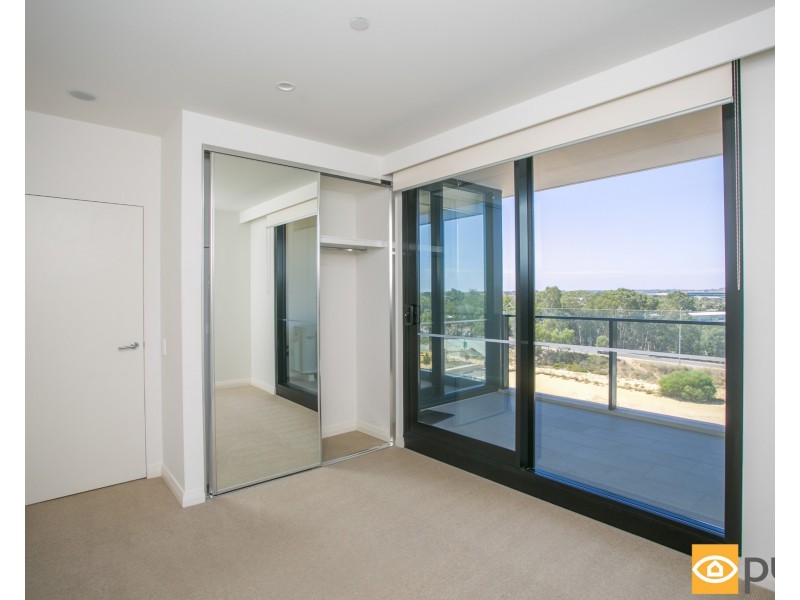 302/6 Baumea Way, Innaloo WA 6018
