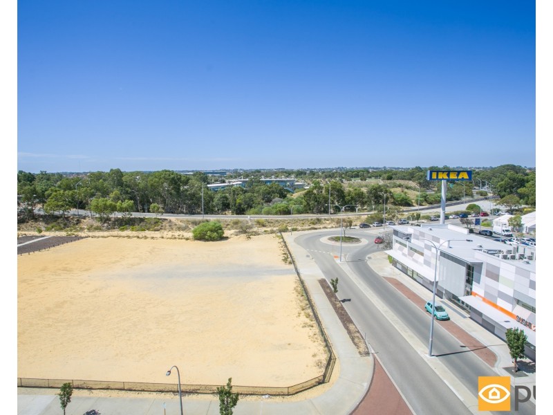 302/6 Baumea Way, Innaloo WA 6018