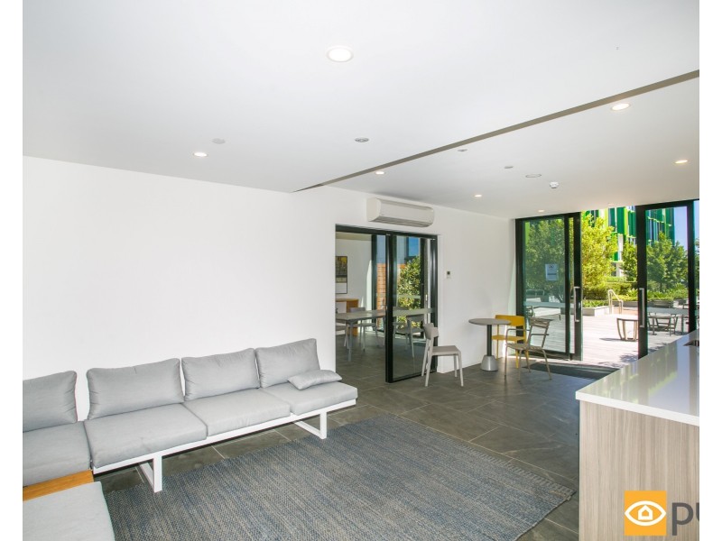 302/6 Baumea Way, Innaloo WA 6018