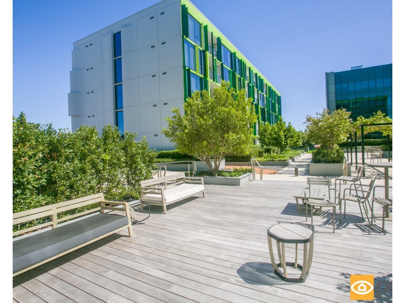 302/6 Baumea Way, Innaloo WA 6018