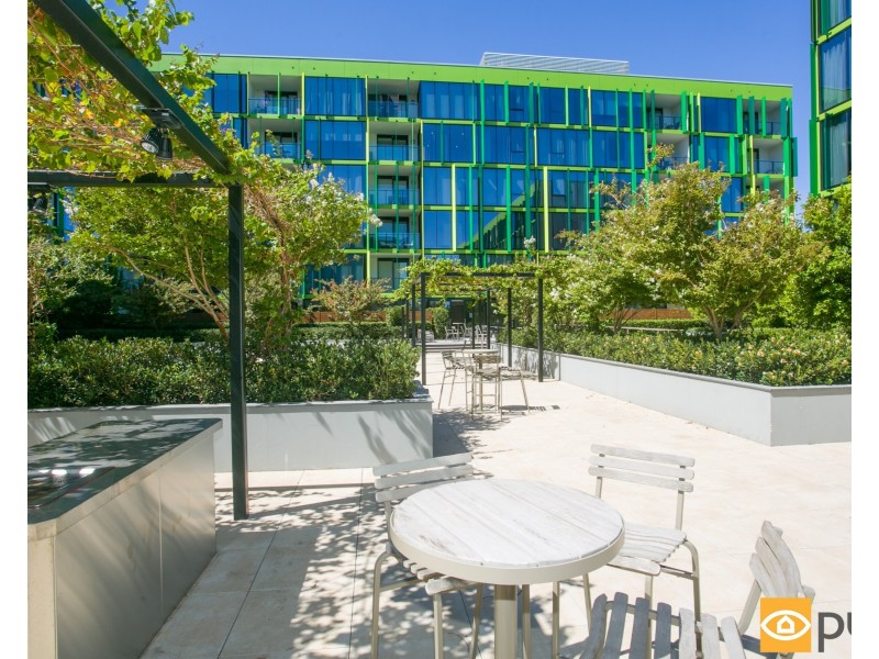 302/6 Baumea Way, Innaloo WA 6018