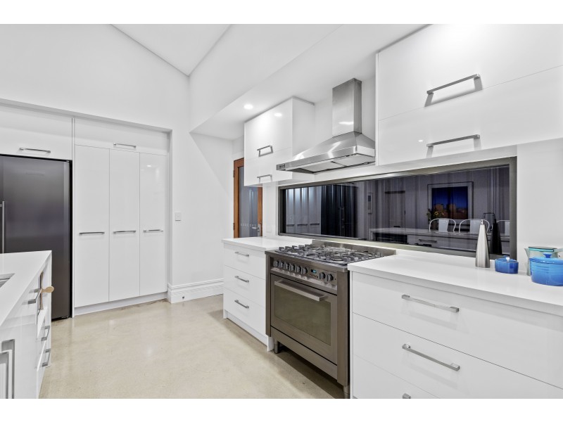 9 Commercial Road, Shenton Park WA 6008