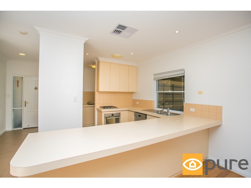 2/30 Stirling Road, Claremont WA 6010