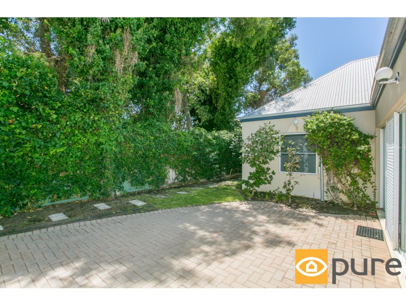 2/30 Stirling Road, Claremont WA 6010