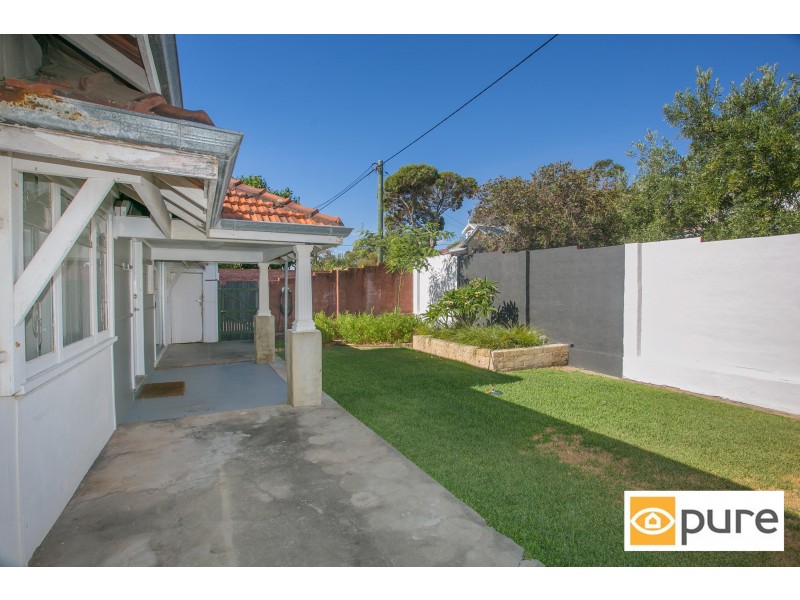 145 Solomon Street, Beaconsfield WA 6162