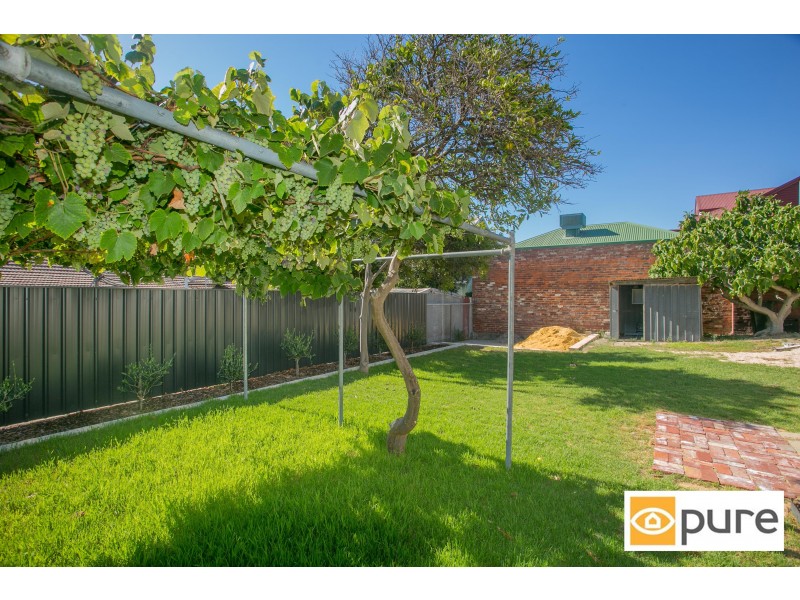 145 Solomon Street, Beaconsfield WA 6162