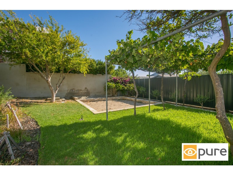 145 Solomon Street, Beaconsfield WA 6162