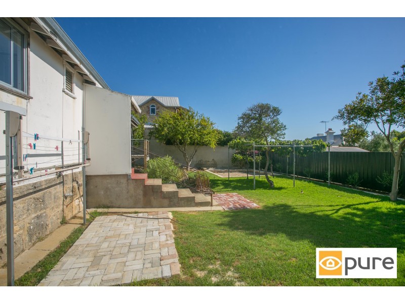 145 Solomon Street, Beaconsfield WA 6162