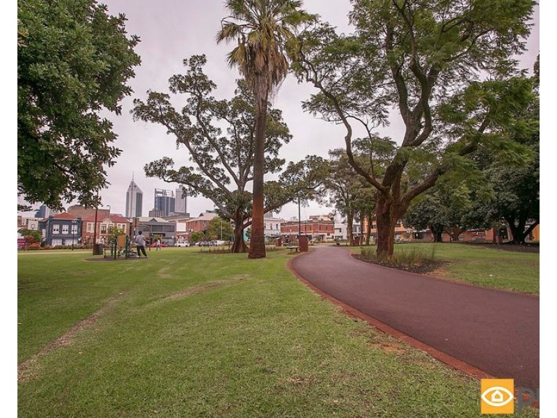 18/15 Aberdeen Street, Perth WA 6000