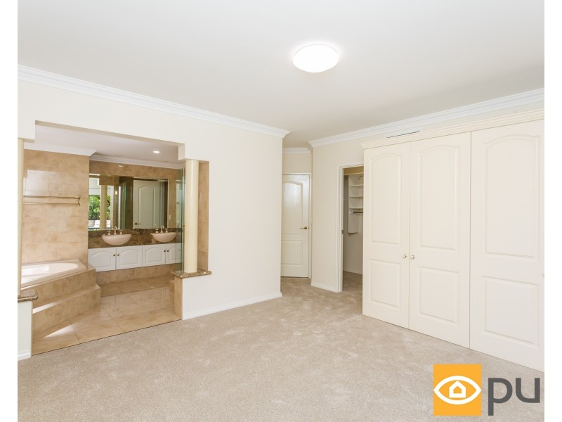 21 Parkwater Gardens, Churchlands WA 6018