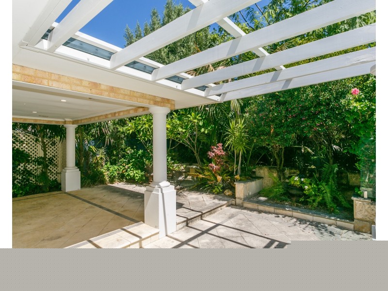 21 Parkwater Gardens, Churchlands WA 6018