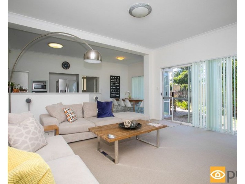 32 Carron Road, Applecross WA 6153