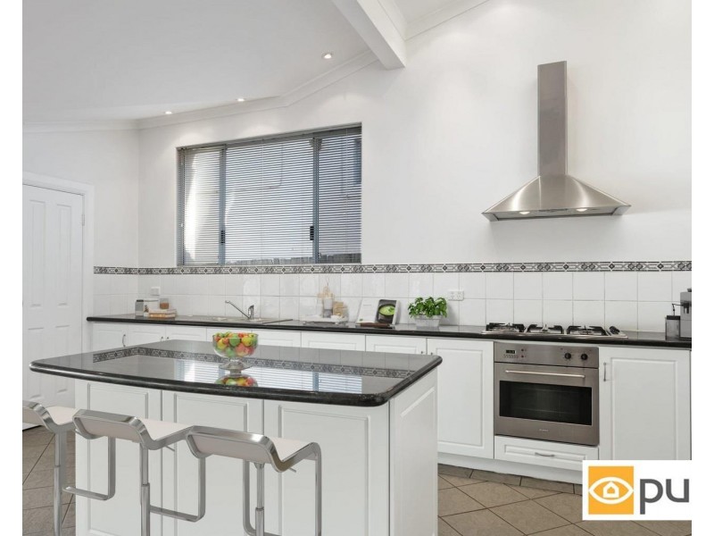 9 Lutey Avenue, Daglish WA 6008