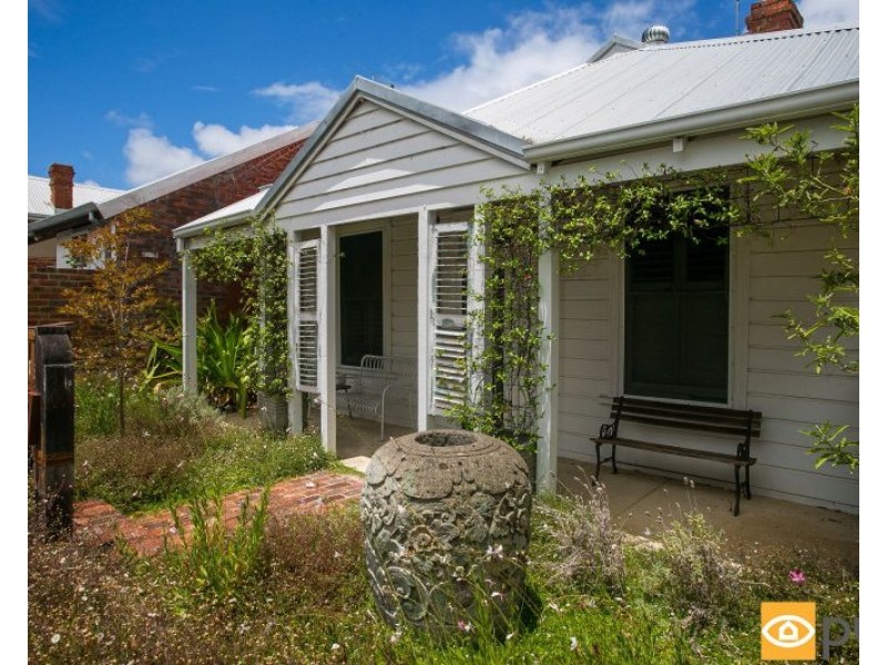 17 Myrtle Street, Perth WA 6000