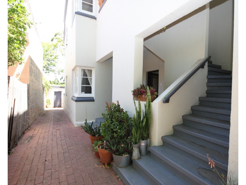 1/72 Stirling Highway, Nedlands WA 6009