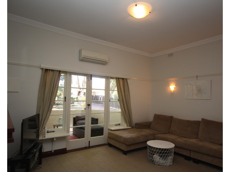 1/72 Stirling Highway, Nedlands WA 6009