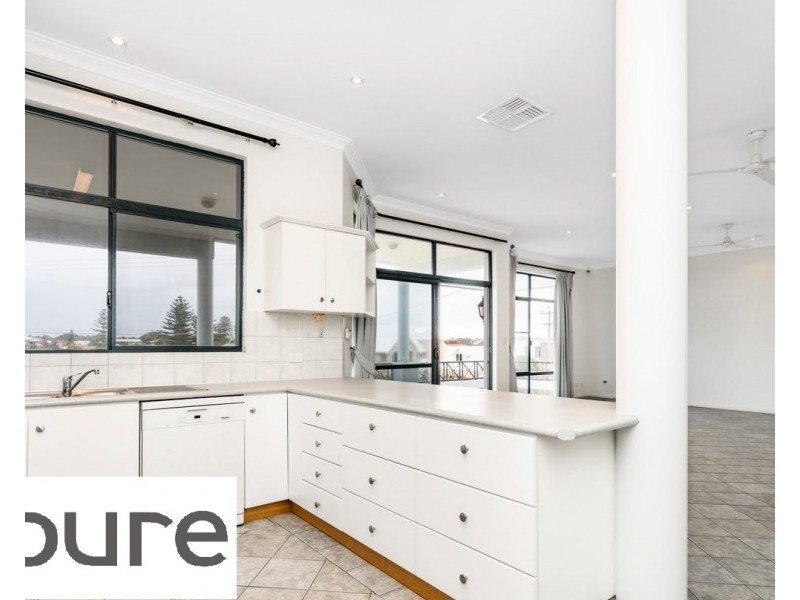 16 Ada Street, Watermans Bay WA 6020