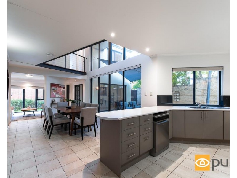77C Thompson Road, North Fremantle WA 6159